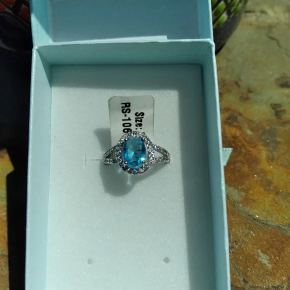 ⚘️ 18K White Gold Plated Size 5 Aquamarine CZ ring 💍 😲 - Picture 5 of 14